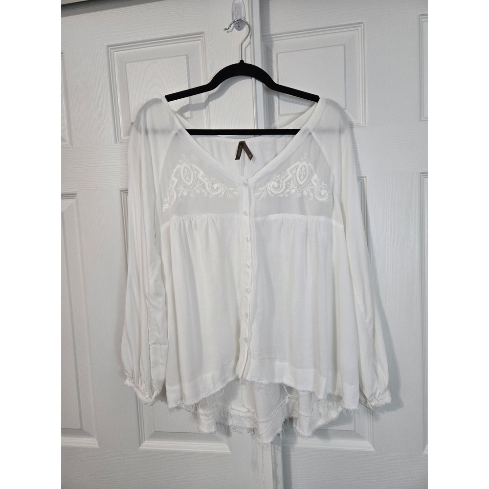 Stetson White Embroidered Button Front Peasant Blouse Long Sleeve Medium